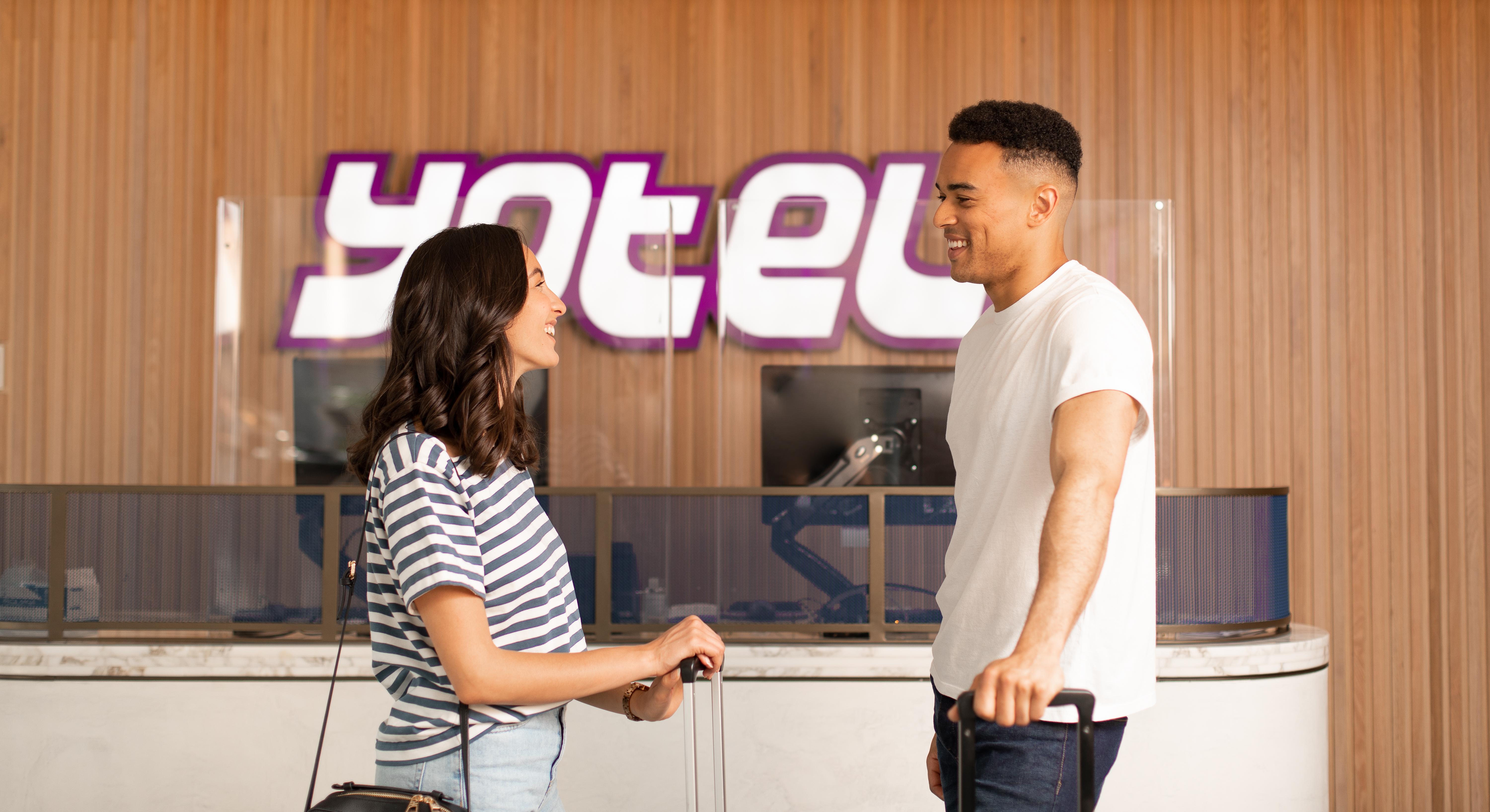Yotel Глазгоу Екстериор снимка Yotel reception