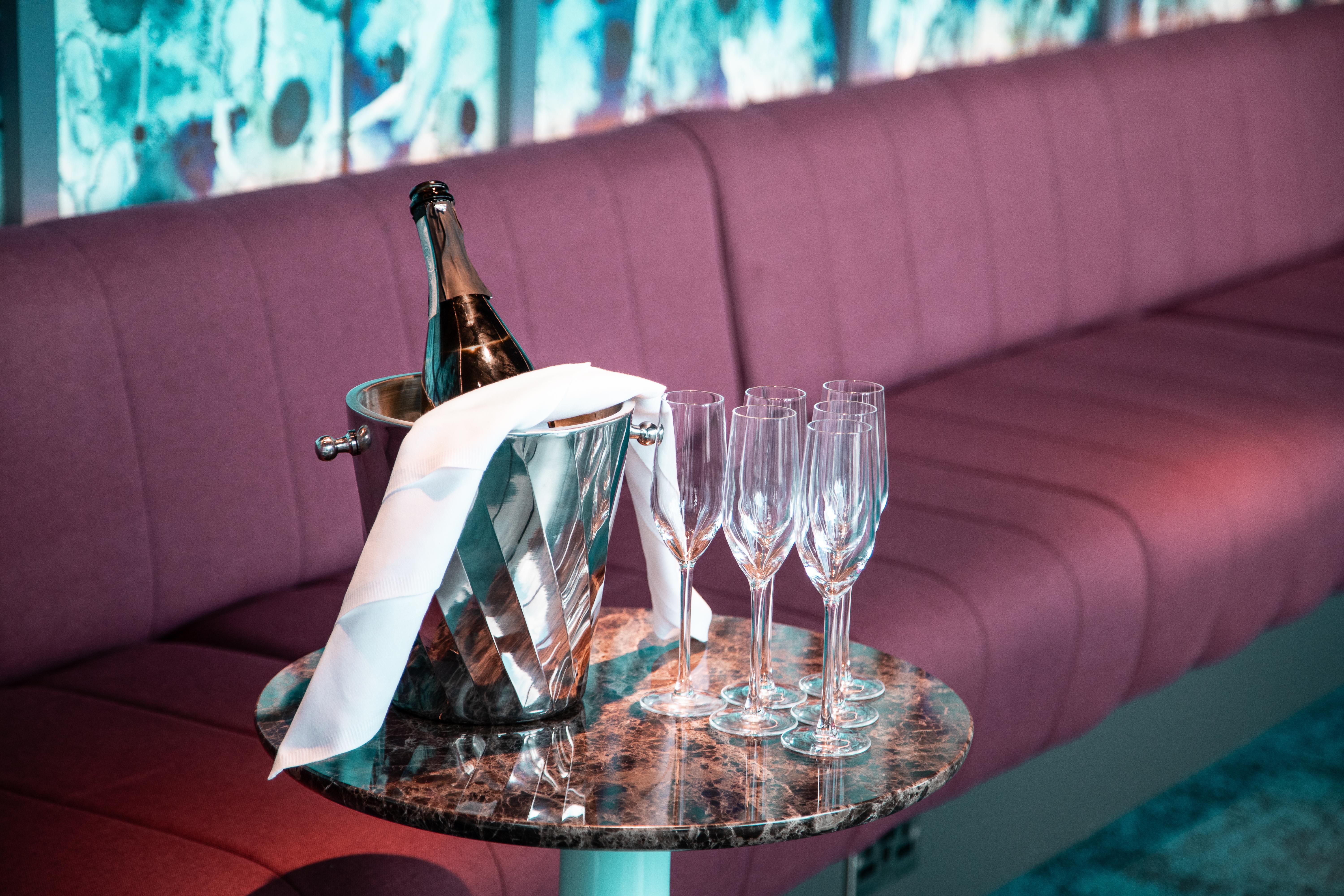 Yotel Глазгоу Екстериор снимка The interior of the restaurant